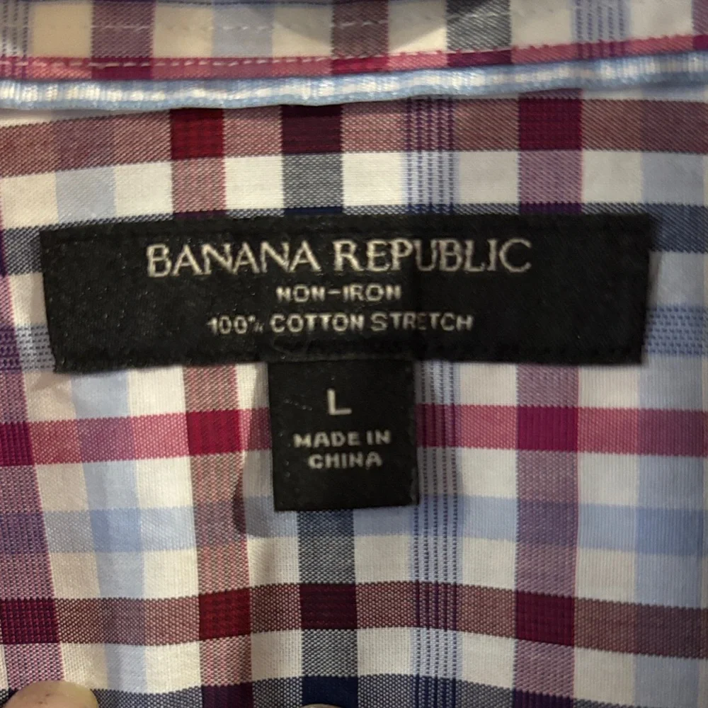 Banana Republic Men's‎ Red and Blue Plaid Button-Down Shirt size Large